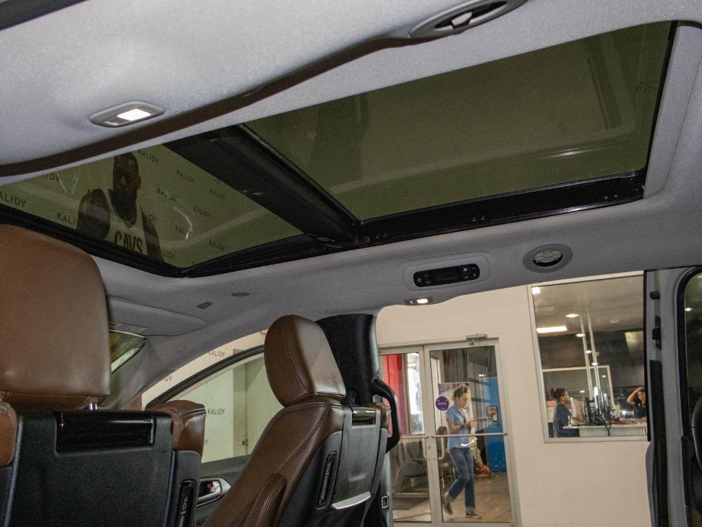 used 2019 Chrysler Pacifica car, priced at $22,000