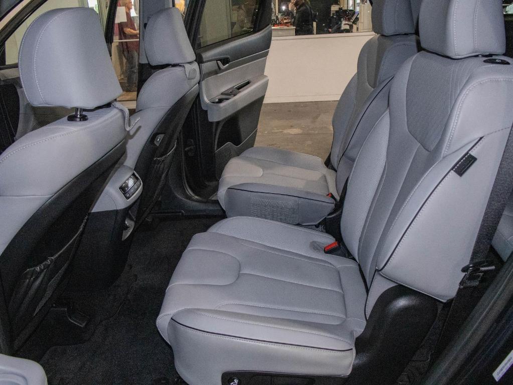 used 2025 Hyundai Palisade car, priced at $35,000