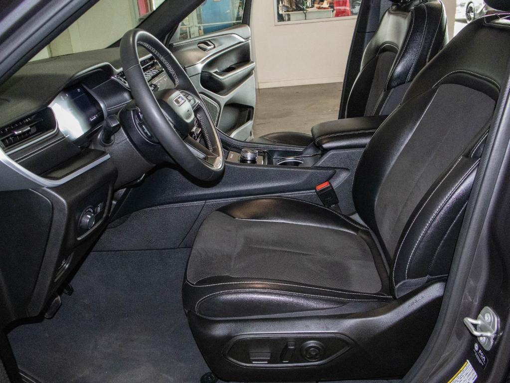 used 2024 Jeep Grand Cherokee L car, priced at $29,000