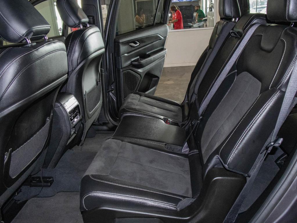 used 2024 Jeep Grand Cherokee L car, priced at $29,000