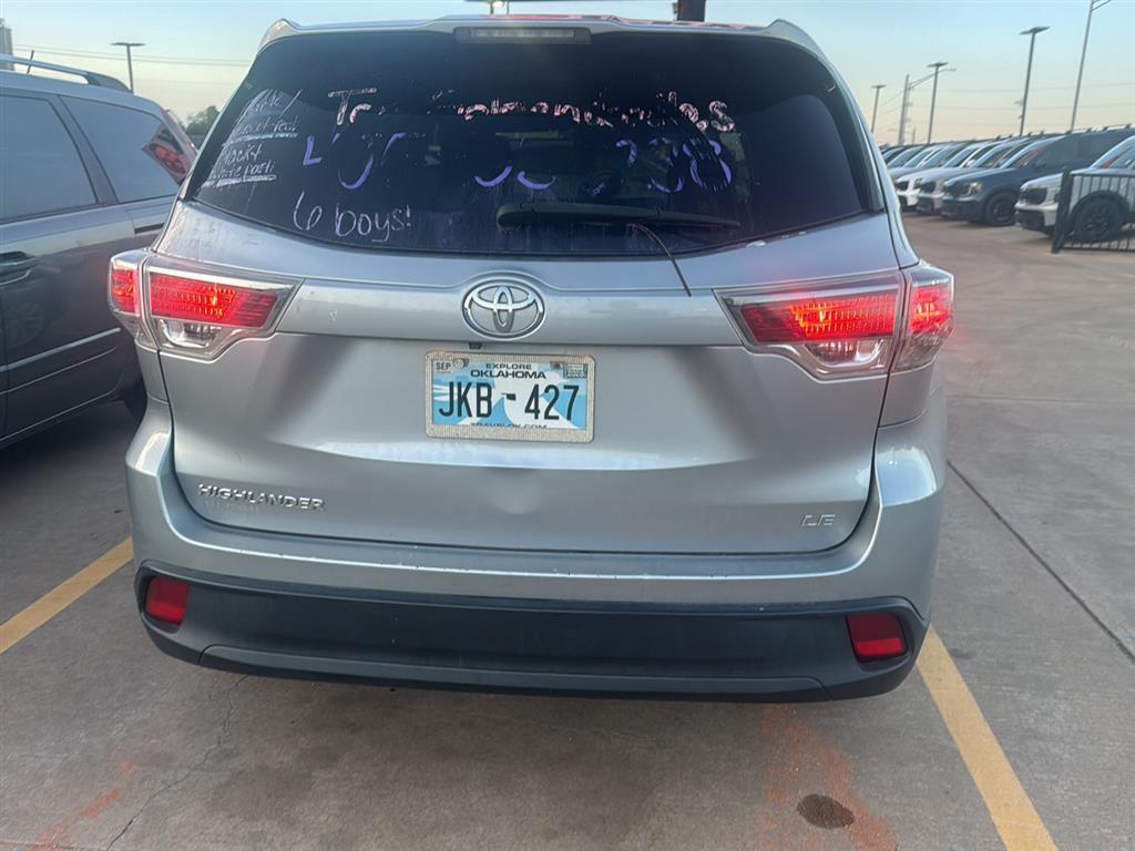 used 2015 Toyota Highlander car, priced at $13,500