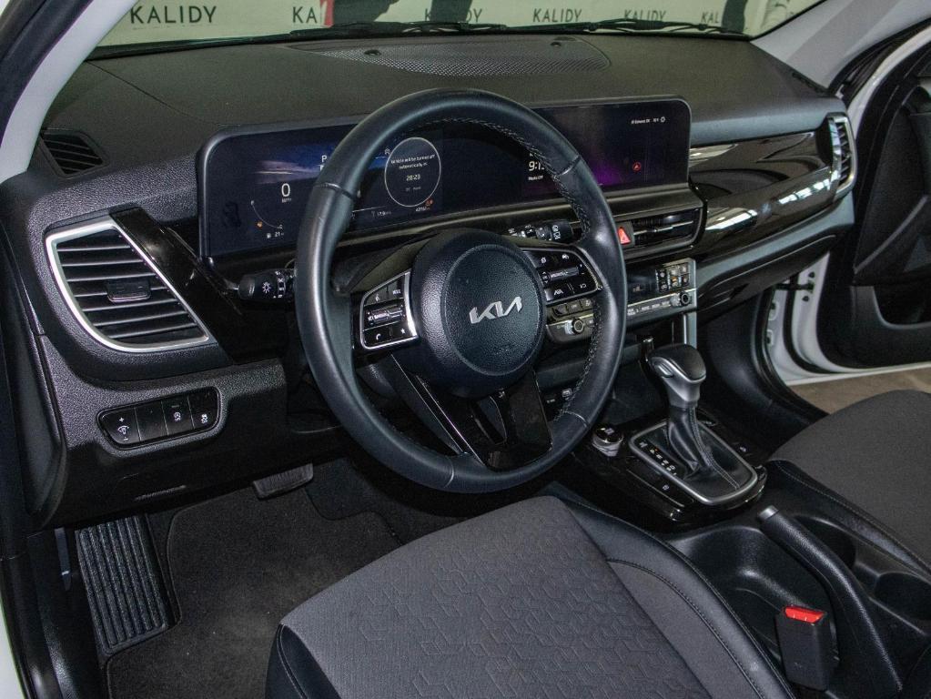 used 2024 Kia Seltos car, priced at $22,250