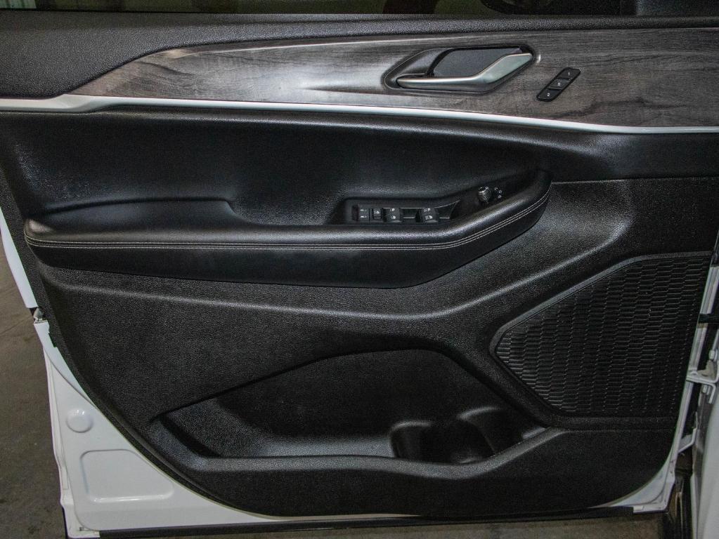 used 2023 Jeep Grand Cherokee L car, priced at $31,750