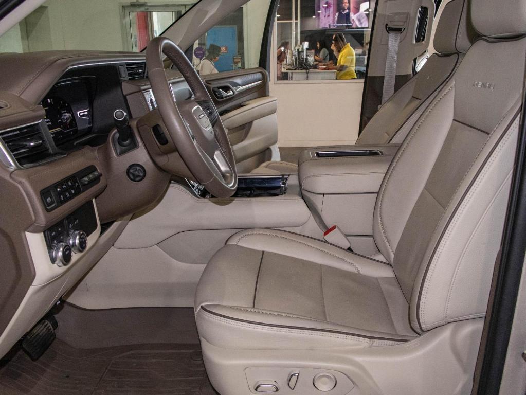 used 2022 GMC Yukon car, priced at $65,500