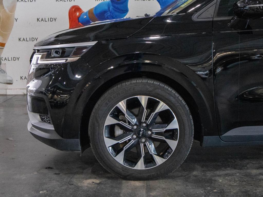 used 2024 Kia Carnival car, priced at $36,000