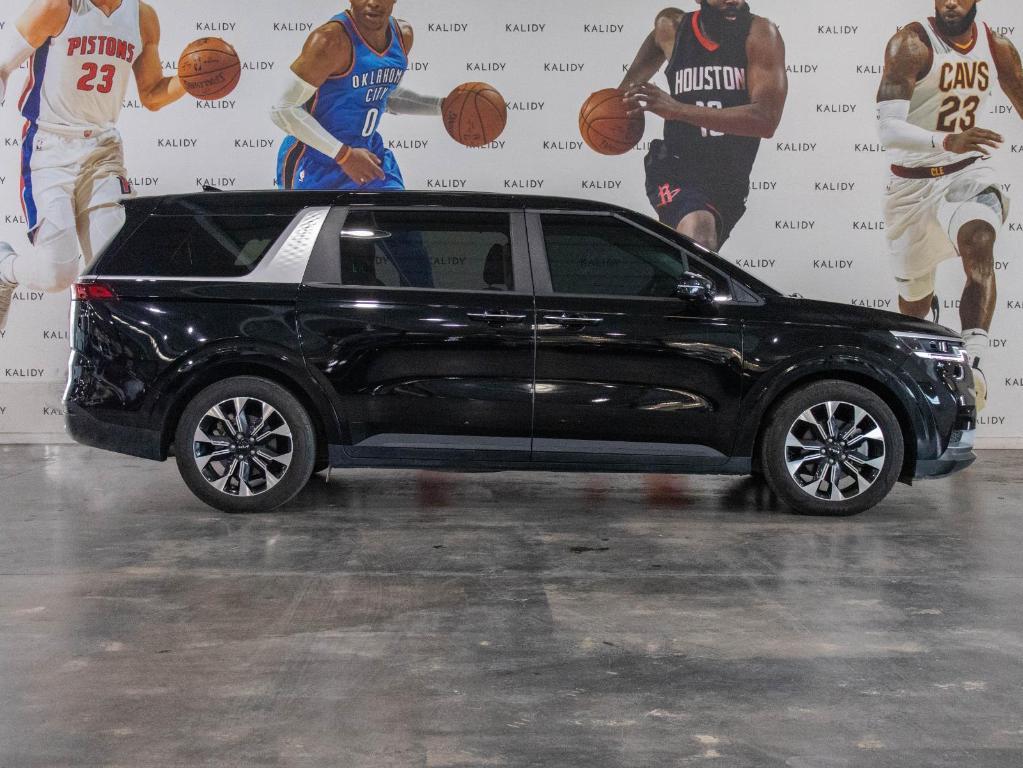 used 2024 Kia Carnival car, priced at $36,000