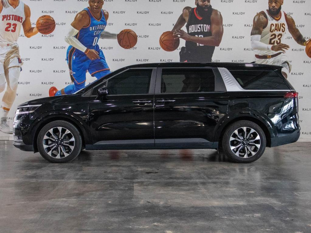 used 2024 Kia Carnival car, priced at $36,000