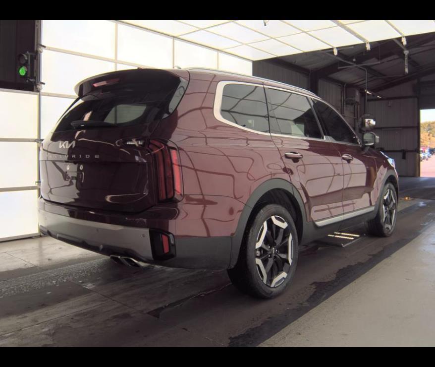 used 2024 Kia Telluride car, priced at $36,000