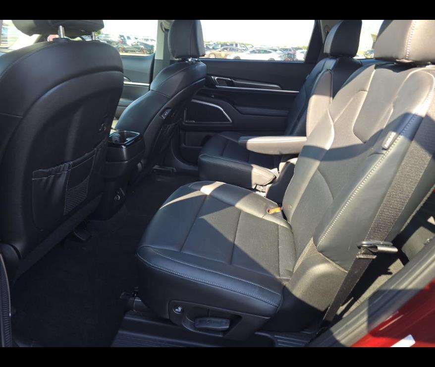 used 2024 Kia Telluride car, priced at $36,000