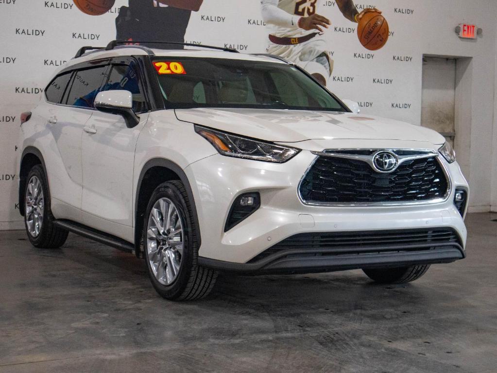 used 2020 Toyota Highlander car, priced at $29,250