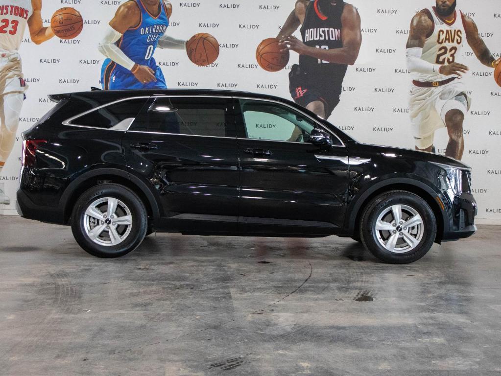 used 2024 Kia Sorento car, priced at $26,000