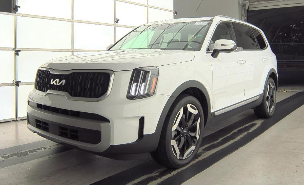 used 2023 Kia Telluride car, priced at $35,000