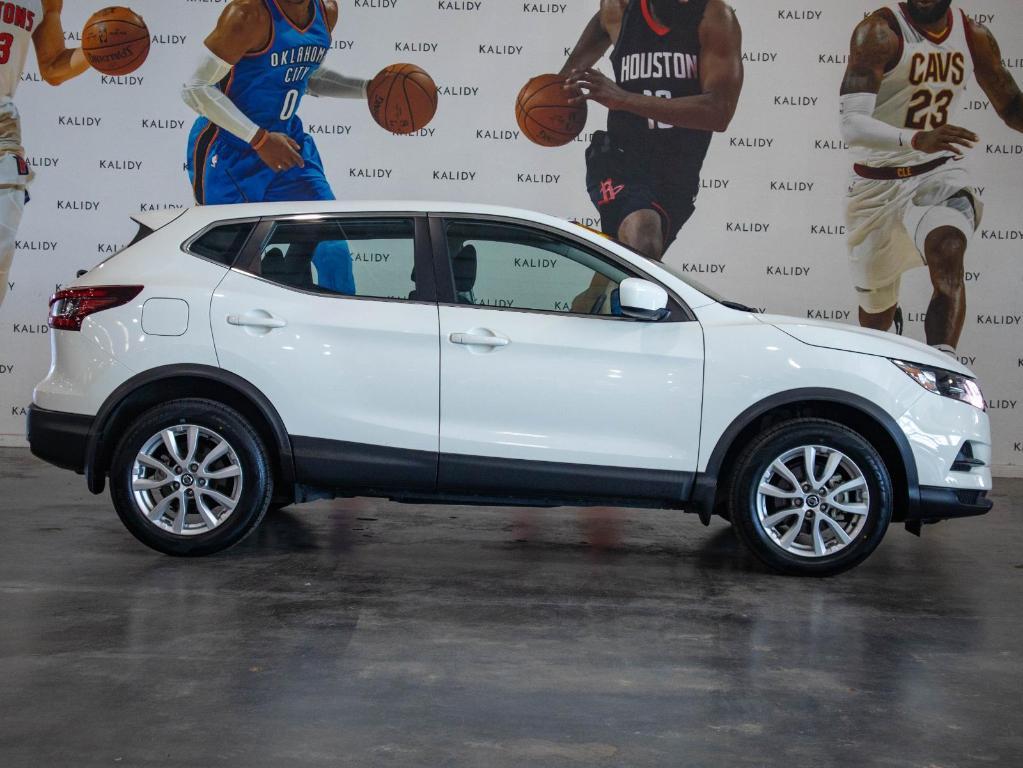 used 2022 Nissan Rogue Sport car, priced at $18,500