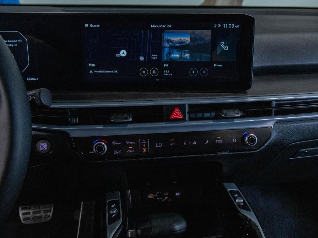 used 2025 Kia Sorento car, priced at $41,000