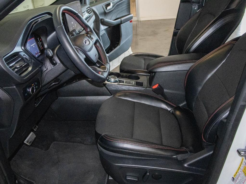 used 2024 Ford Escape car, priced at $24,000