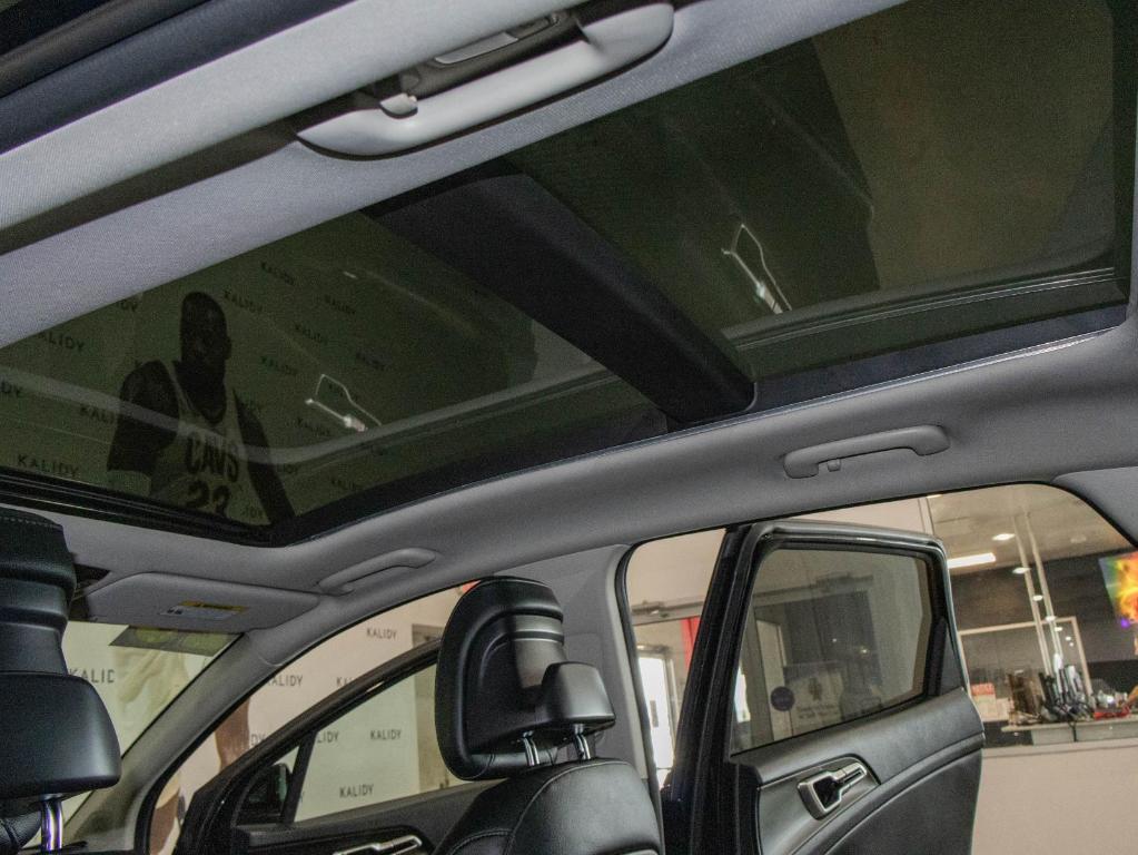 used 2025 Kia Sportage car, priced at $29,250