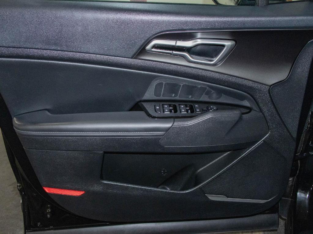 used 2025 Kia Sportage car, priced at $29,250