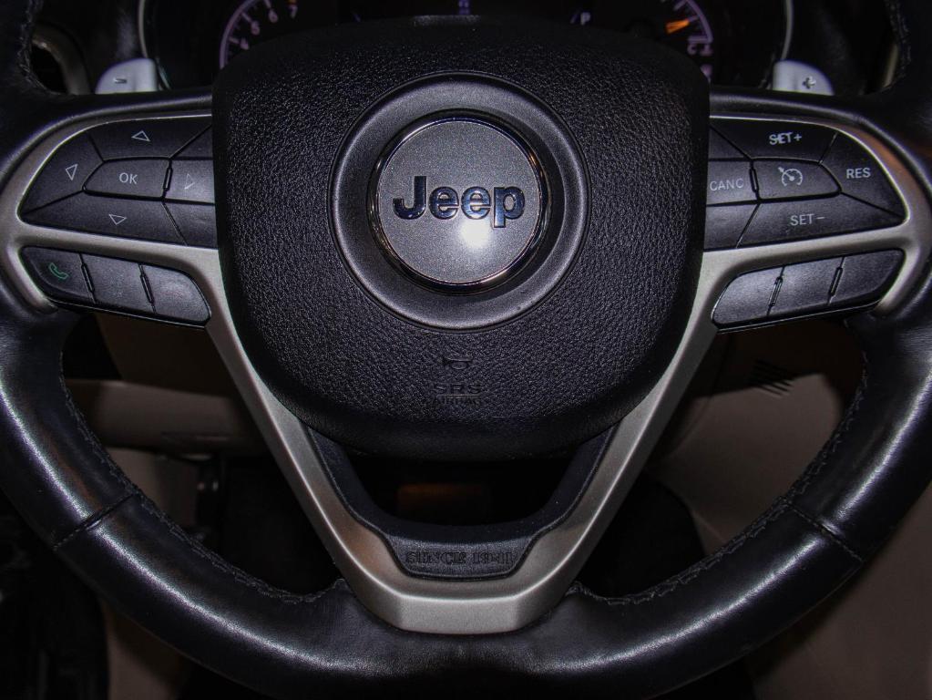 used 2014 Jeep Grand Cherokee car, priced at $9,500