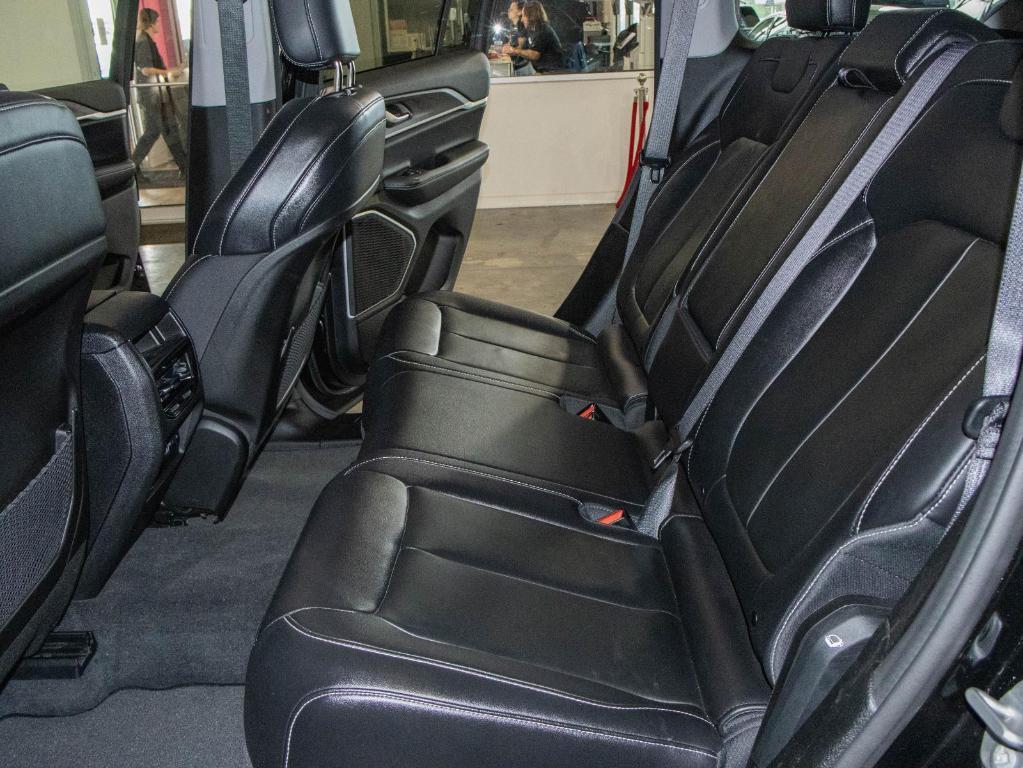 used 2022 Jeep Grand Cherokee car, priced at $30,250