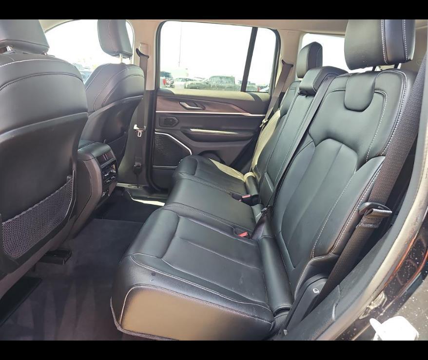 used 2022 Jeep Grand Cherokee car, priced at $32,000
