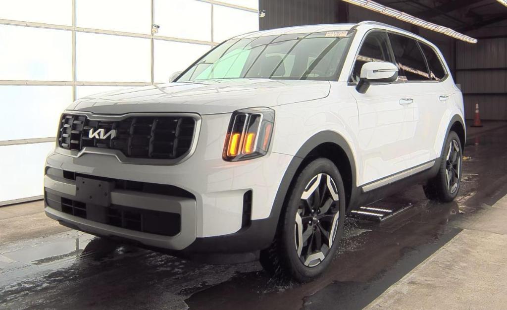 used 2024 Kia Telluride car, priced at $36,250