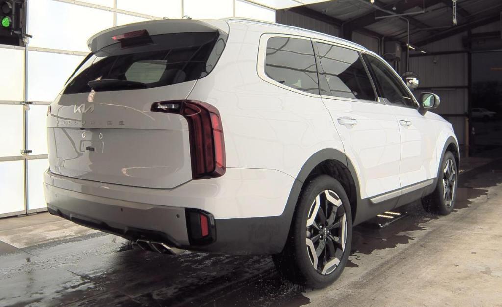 used 2024 Kia Telluride car, priced at $36,250