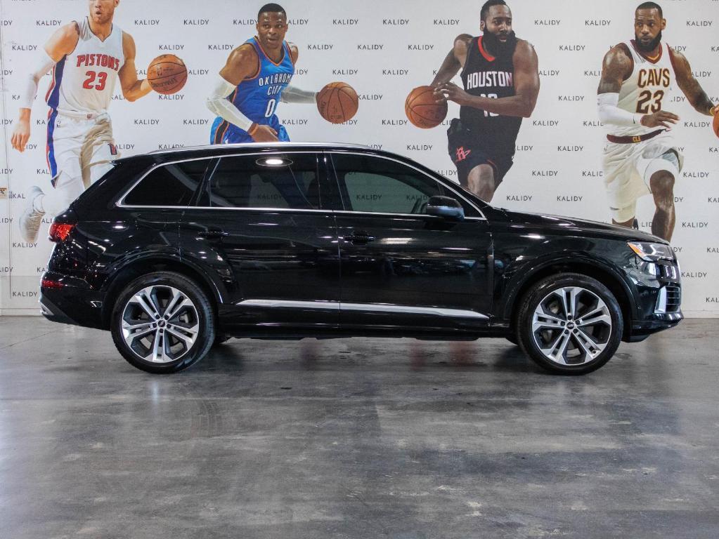 used 2022 Audi Q7 car, priced at $34,000