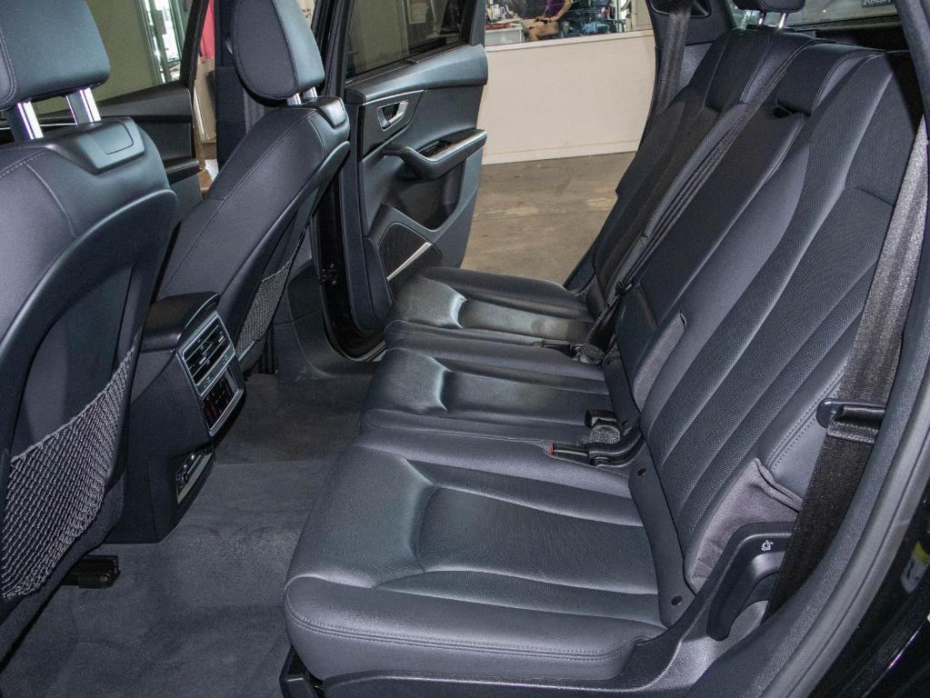 used 2022 Audi Q7 car, priced at $34,000