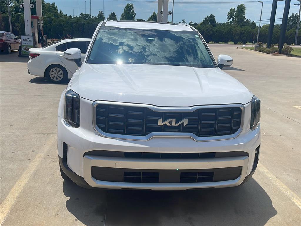 used 2024 Kia Telluride car, priced at $37,250