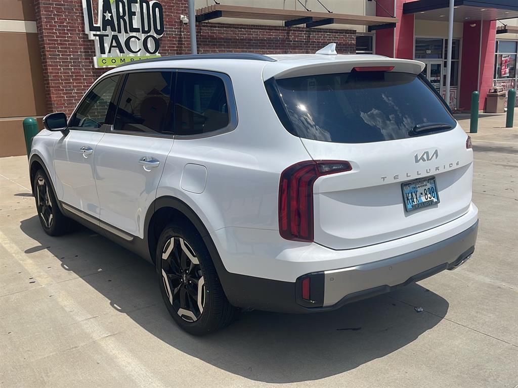used 2024 Kia Telluride car, priced at $37,250