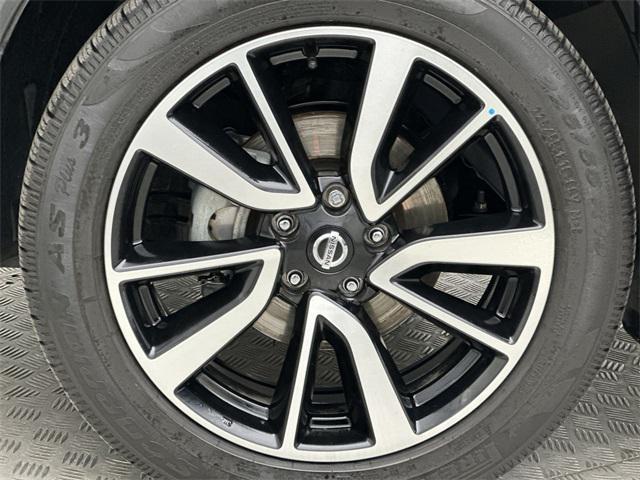 used 2018 Nissan Rogue car, priced at $13,339