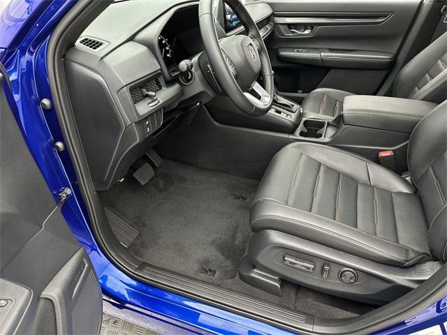 used 2025 Honda CR-V Hybrid car, priced at $38,039