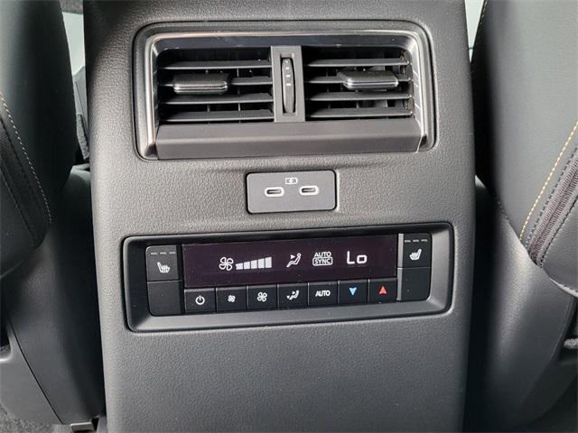 new 2025 Mazda CX-70 PHEV car, priced at $55,727