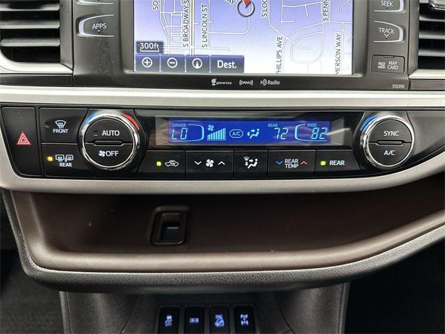 used 2019 Toyota Highlander car, priced at $24,797