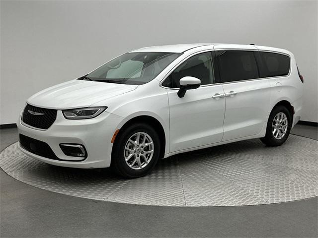 used 2023 Chrysler Pacifica car, priced at $22,739