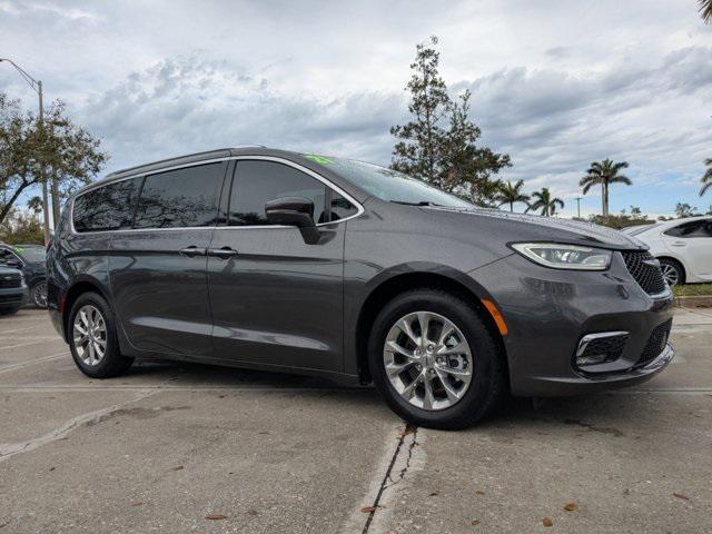 used 2021 Chrysler Pacifica car, priced at $22,397