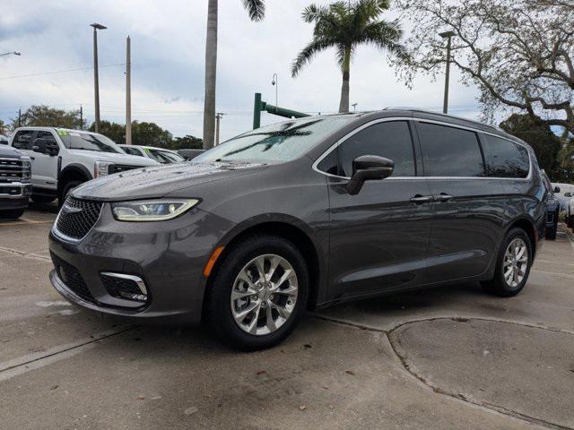 used 2021 Chrysler Pacifica car, priced at $22,397