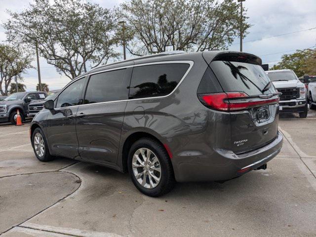 used 2021 Chrysler Pacifica car, priced at $22,397