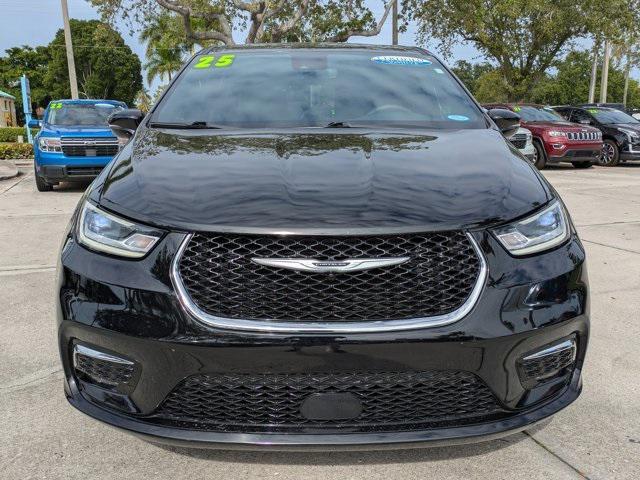 used 2025 Chrysler Pacifica Hybrid car, priced at $37,749