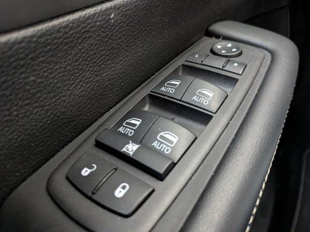 used 2025 Chrysler Pacifica Hybrid car, priced at $37,749