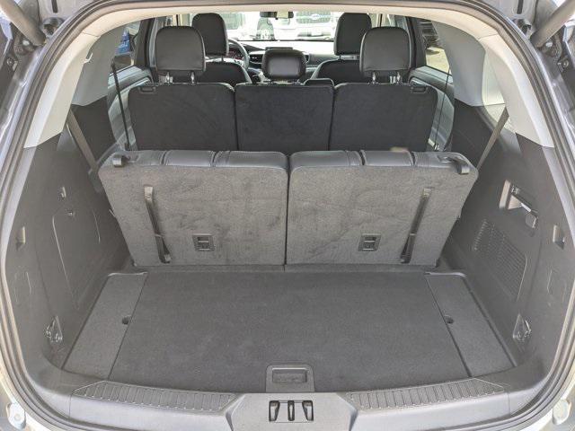 used 2022 Ford Explorer car, priced at $38,517