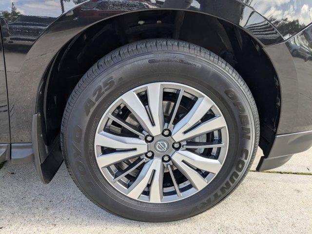 used 2020 Nissan Pathfinder car, priced at $18,990