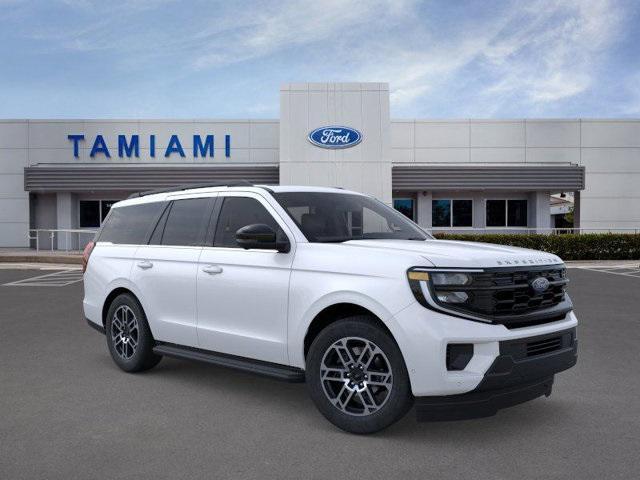 new 2025 Ford Expedition car, priced at $73,495