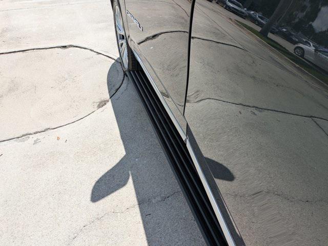 used 2022 GMC Yukon XL car, priced at $58,899