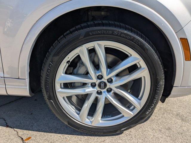 used 2018 Audi Q7 car, priced at $22,497