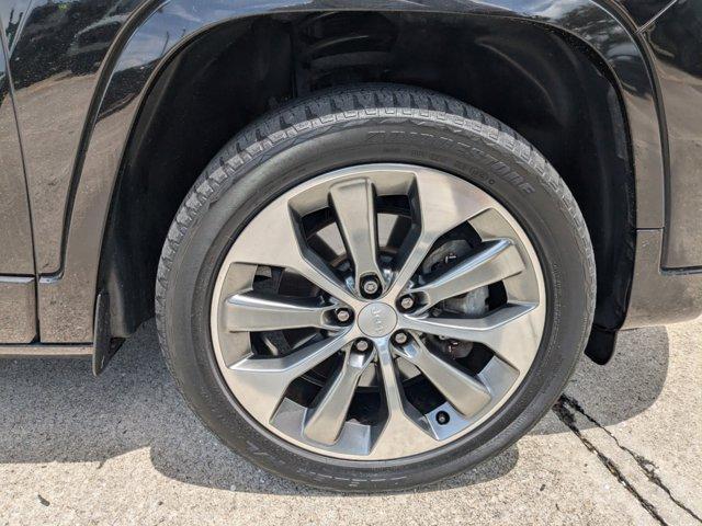 used 2019 Jeep Cherokee car, priced at $22,300