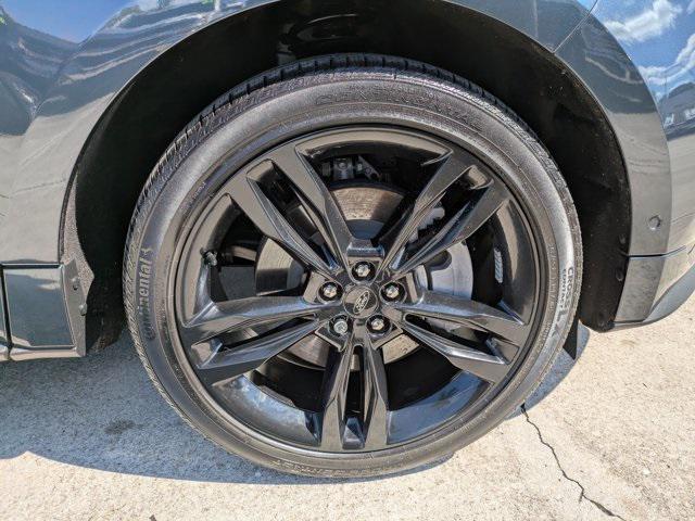 used 2022 Ford Edge car, priced at $34,895