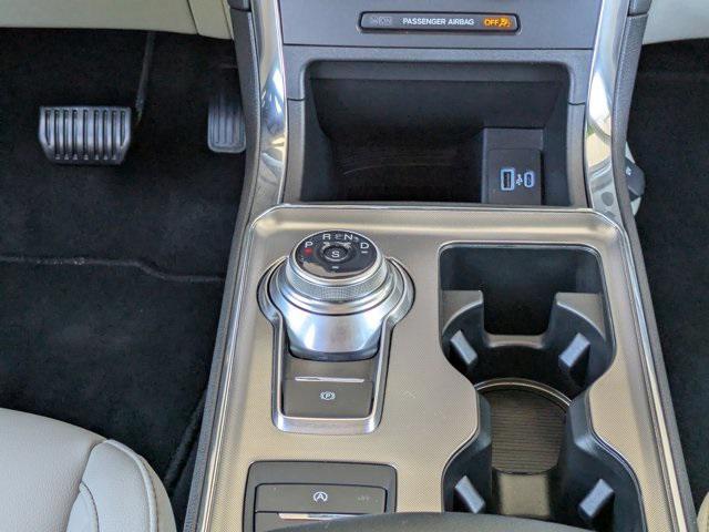 used 2024 Ford Edge car, priced at $29,352