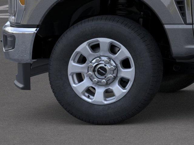 new 2025 Ford F-250 car, priced at $68,695