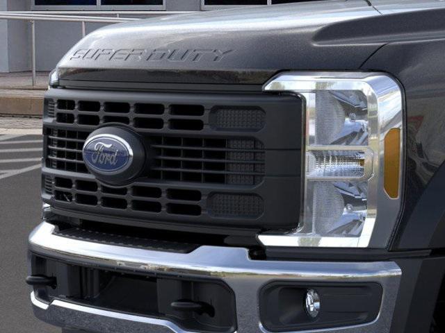 new 2025 Ford F-450 car, priced at $76,530